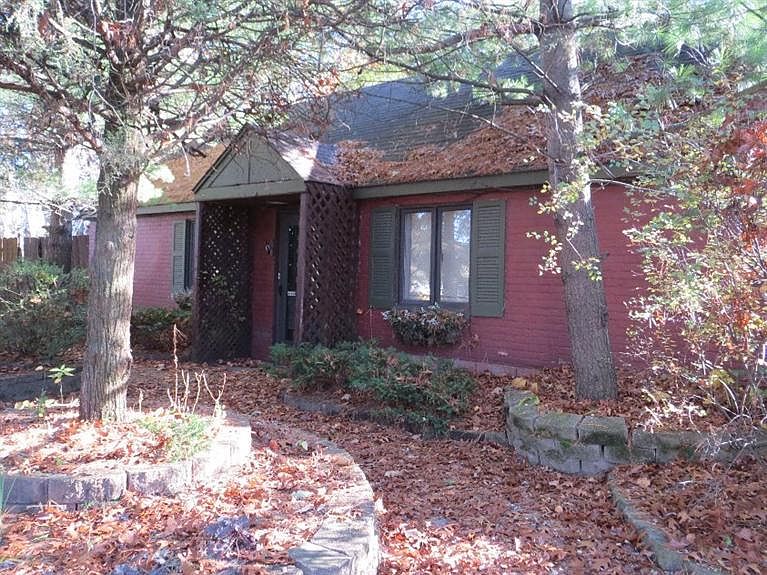 2nd image of 3722 Ridge Rd