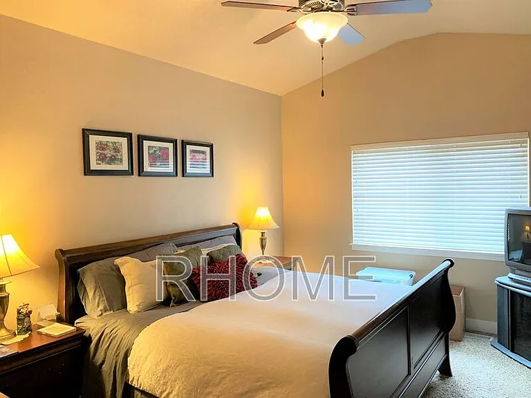 131 W Parramatta Ln — Photo 8