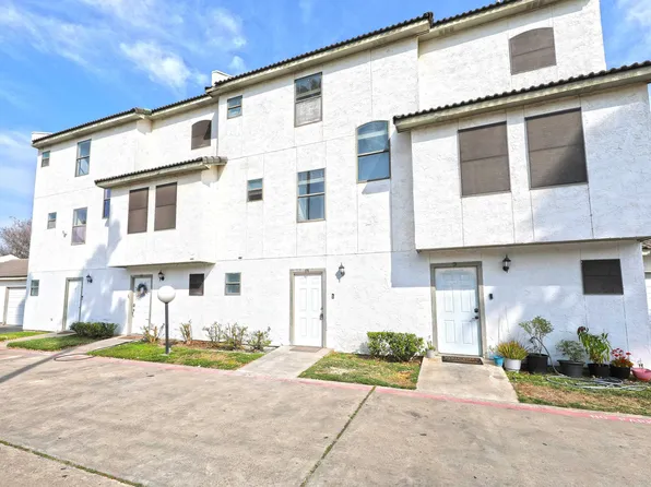 100 W Village Blvd APT 10, Laredo, TX 78041