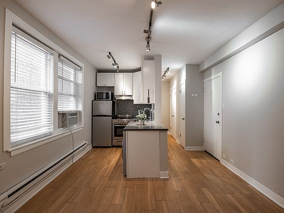 2nd image of 503 W Belmont Ave APT 3