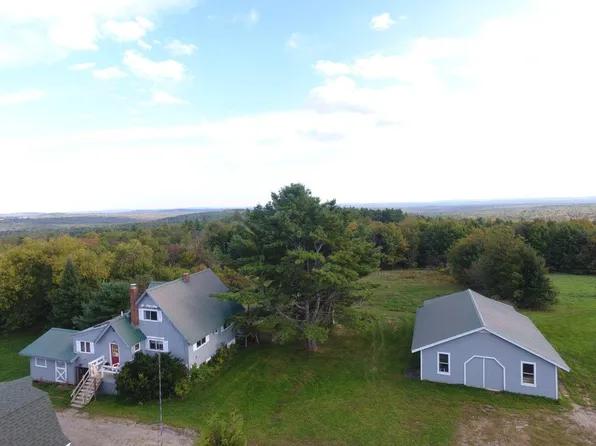 22 Hilltop Lane, Solon, ME 04979