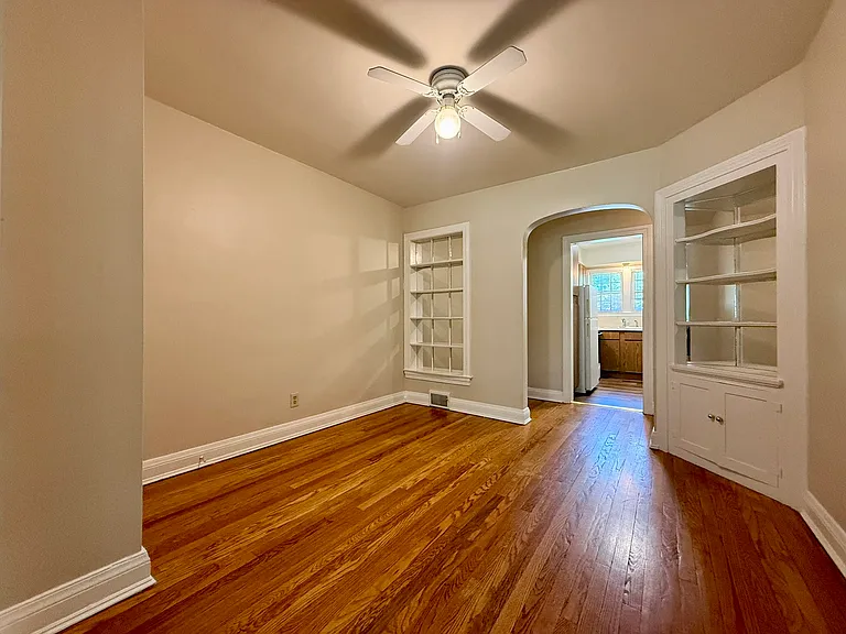 2525 Glenmary Ave #3 — Photo 6