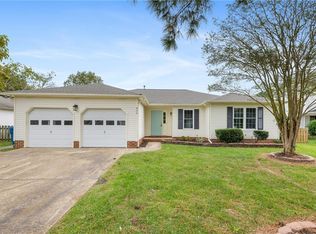 824 Daimler Dr, Virginia Beach, VA 23454