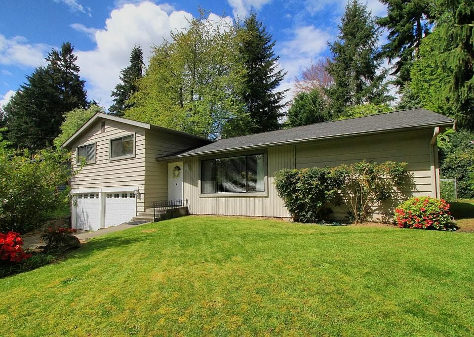 1st image of 10600 NE 109th St
