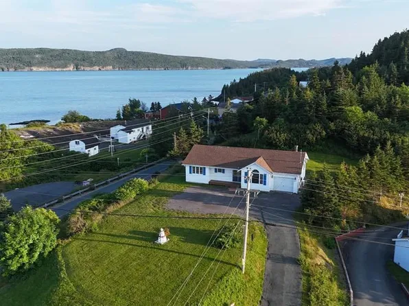 201 Main Road, Norman's Cove, NL A0B2T0