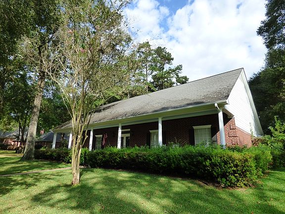 3rd image of 4103 Oak Creek Dr