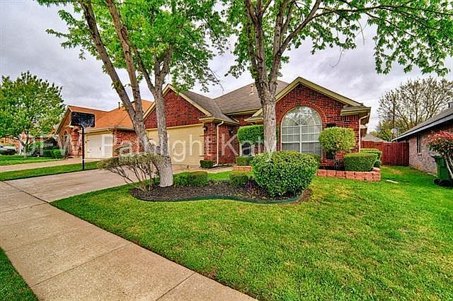 1st image of 917 Blossomwood Ct
