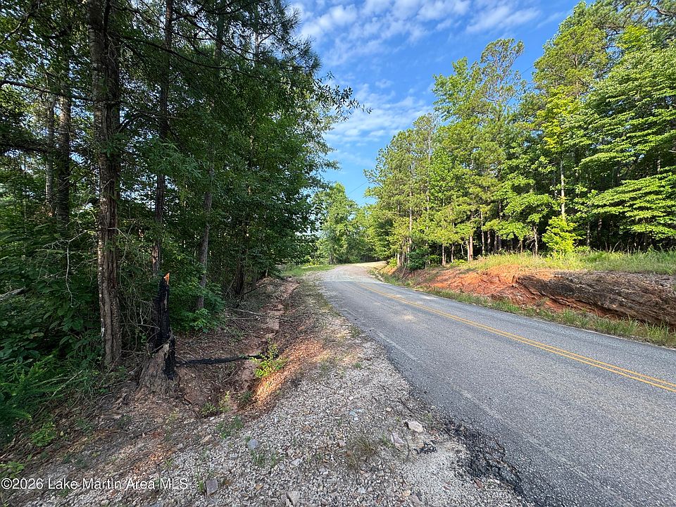 1st image of 3850 Lee Road 70