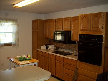 3rd image of 906 S Herbert St