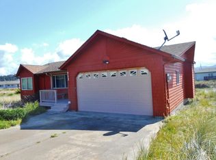 713 NW Oceania Dr, Waldport, OR 97394