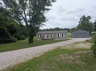 502 S 5th St, Mitchell, IN 47446