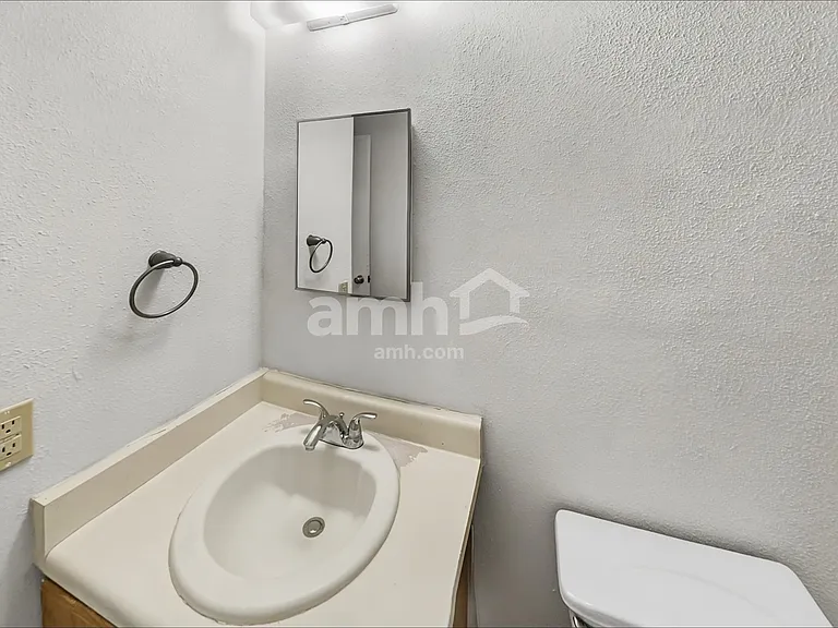 7310 Cortland Crk — Photo 14