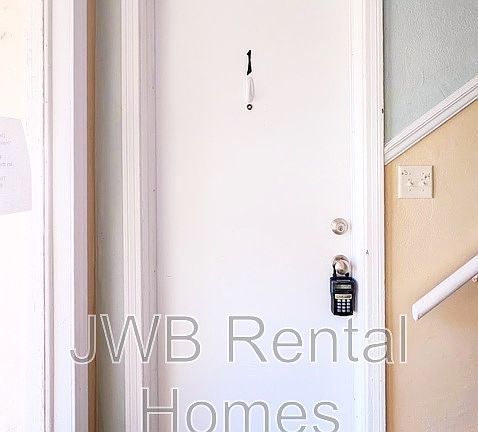 2nd image of 3126 Belden St APT 1