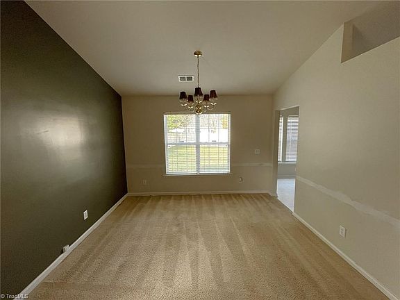 4th image of 3711 Woodpark Dr