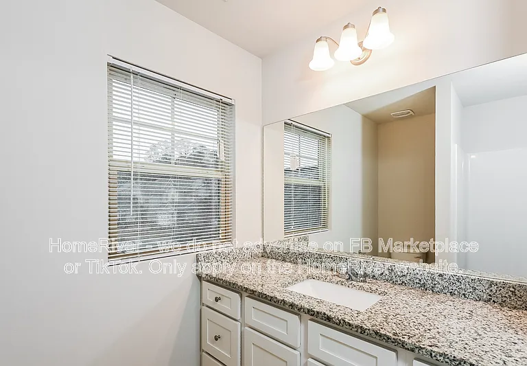 196 Daisy Cir — Photo 12