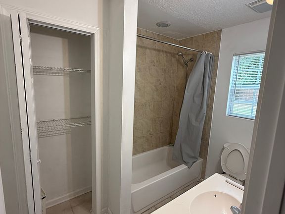2nd image of 4338 Loys Dr
