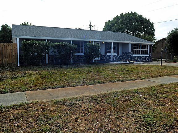 2nd image of 3205 Heather Dr