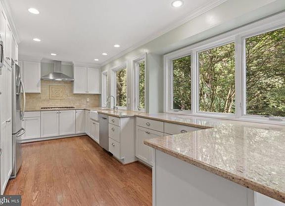 5th image of 4802 Tabard Pl