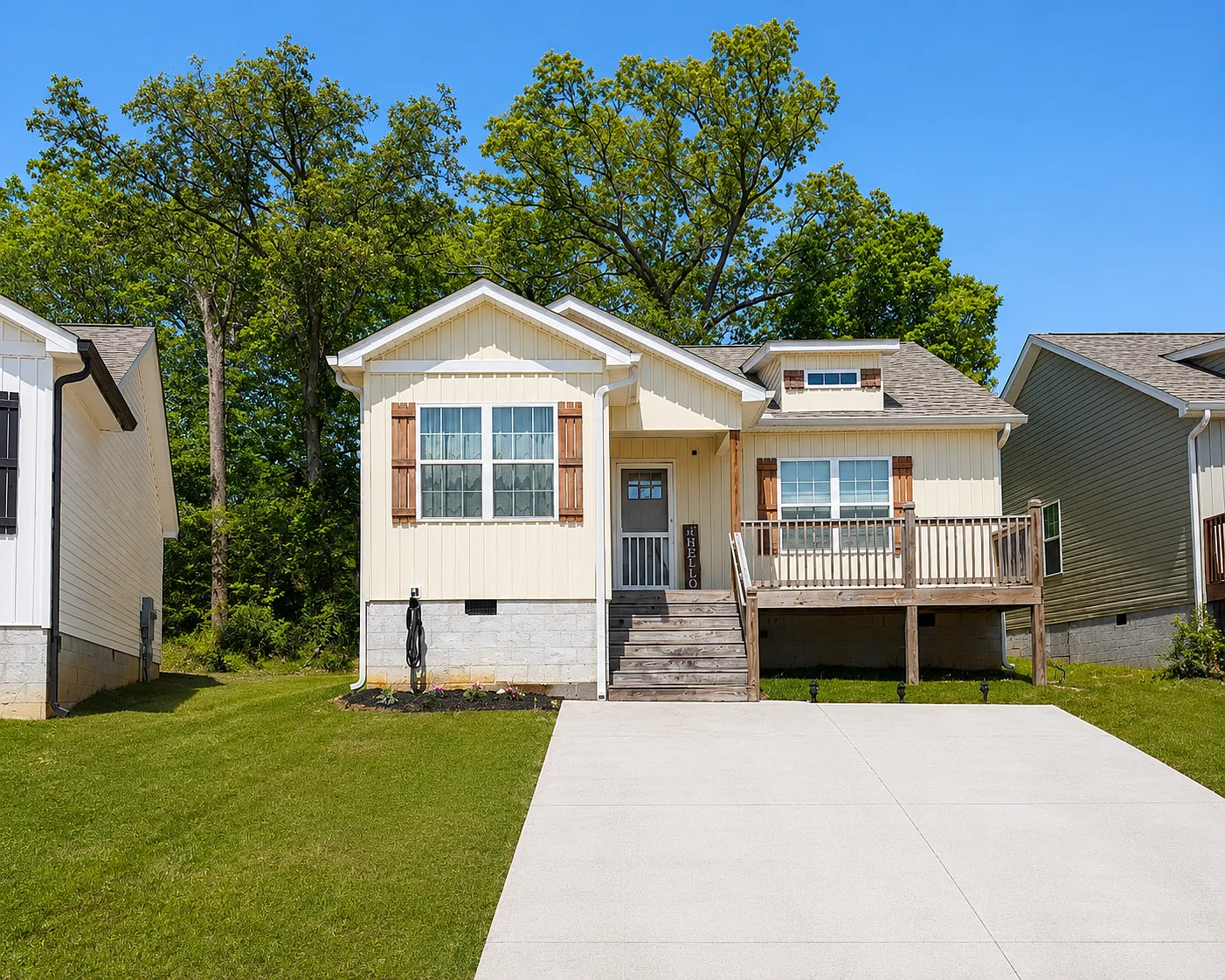 3 bed, 1242 sqft, $1,800 — Photo 1