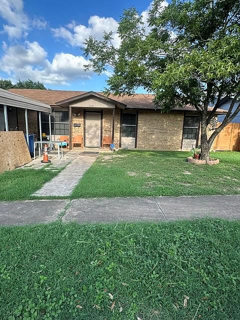 1st image of 1113 Lawson Ln