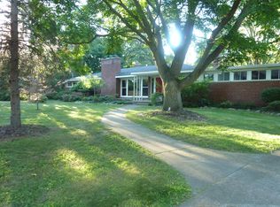 24600 N Cromwell Dr, Franklin, MI
