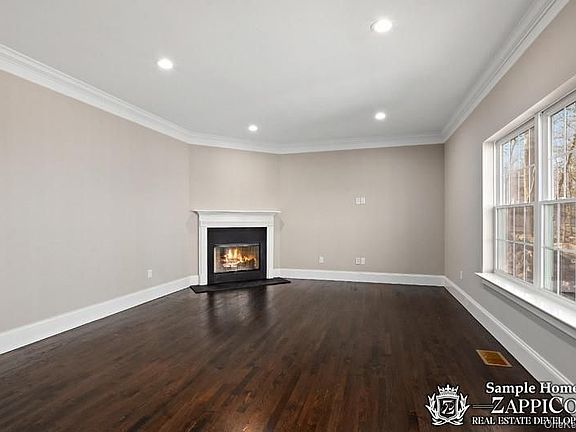 2nd image of 7 Deer Hill Ln