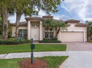 1640 Diamond Pl, Weston, FL 33331