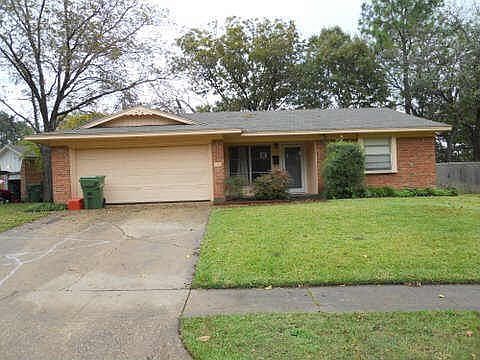 1st image of 2728 Wembley Dr