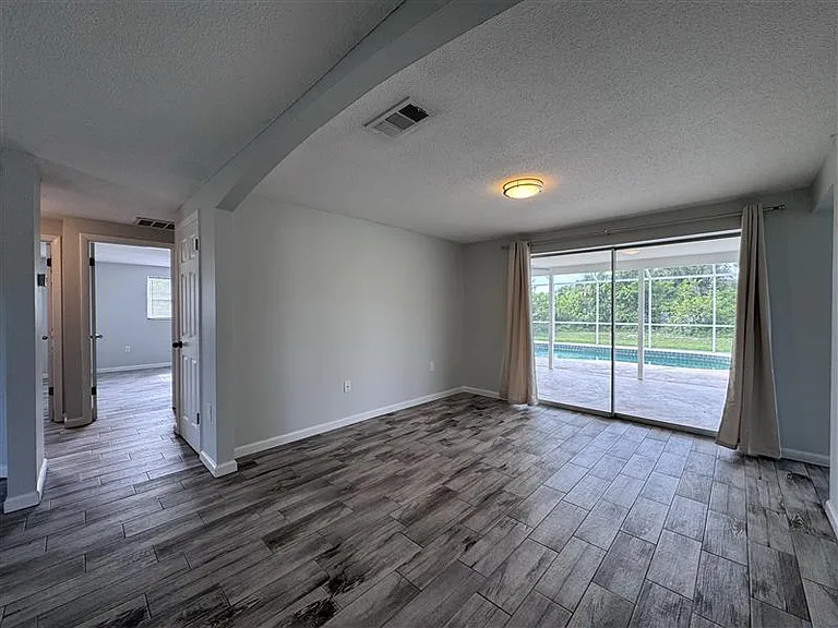 3445 Sarto Ln — Photo 7