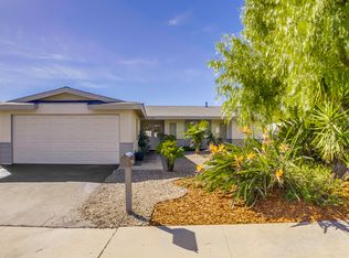 1931 Clover Way, Escondido, CA 92026