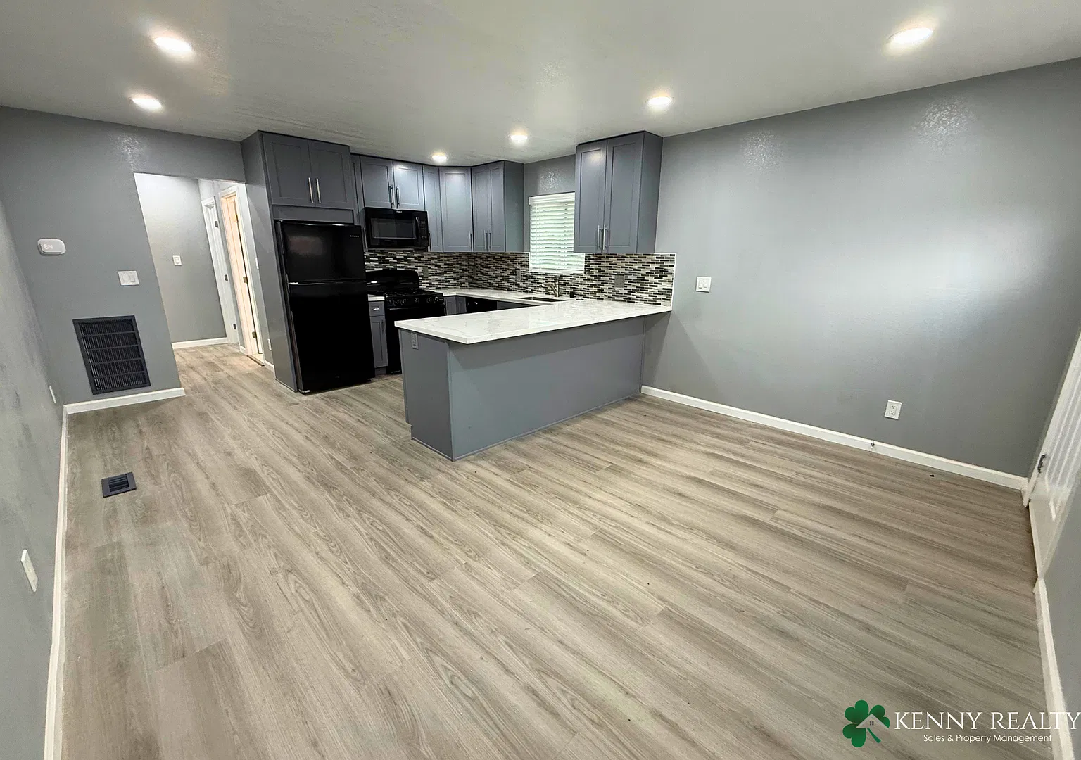 Brand-New 2br/1ba Adu In South San Francisco | Utilities Included — Photo 4