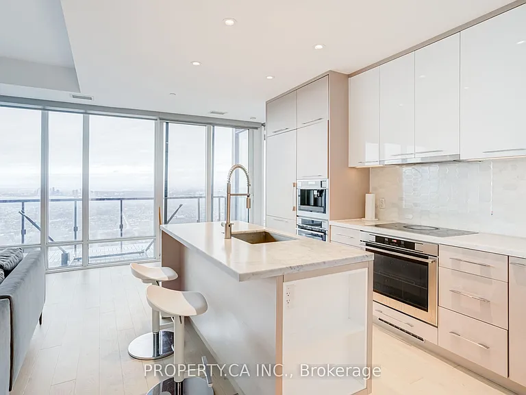 488 University Ave #5308 — Photo 12