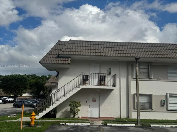 6851 SW 129th Ave APT 5, Miami, FL 33183