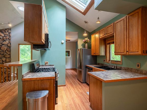 5th image of 5515 Coit Ave NE