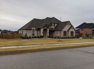 1105 Argyll Ln, Cave Springs, AR 72718