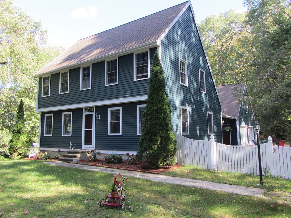 1st image of 13 Sherwood Ln