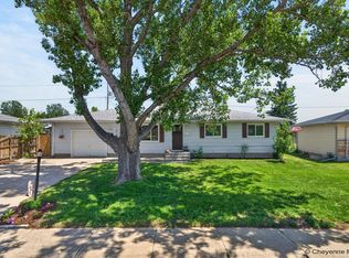 615 Sun Valley Dr, Cheyenne, WY 82001