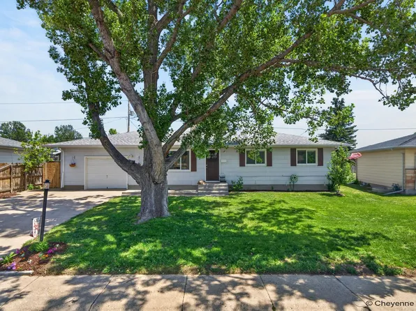 615 Sun Valley Dr, Cheyenne, WY 82001