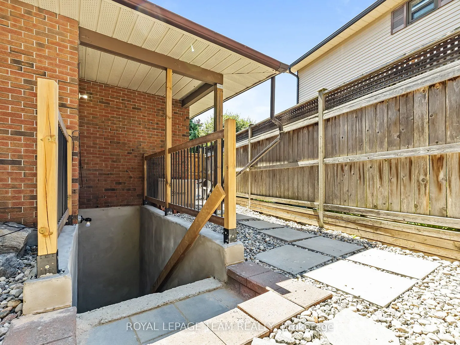 2 bed, $2,300 — Photo 2
