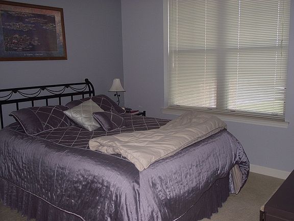 4th image of 4110 S Lake Dr Unit 345