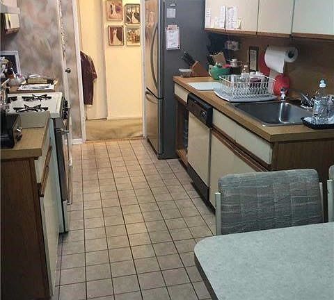 5th image of 18-75 Corporal Kennedy St APT 5F