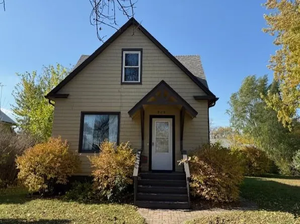 315 11th St N, Breckenridge, MN 56520