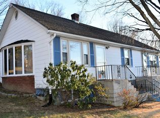 19 Huntington Rd, Carmel, NY 10512