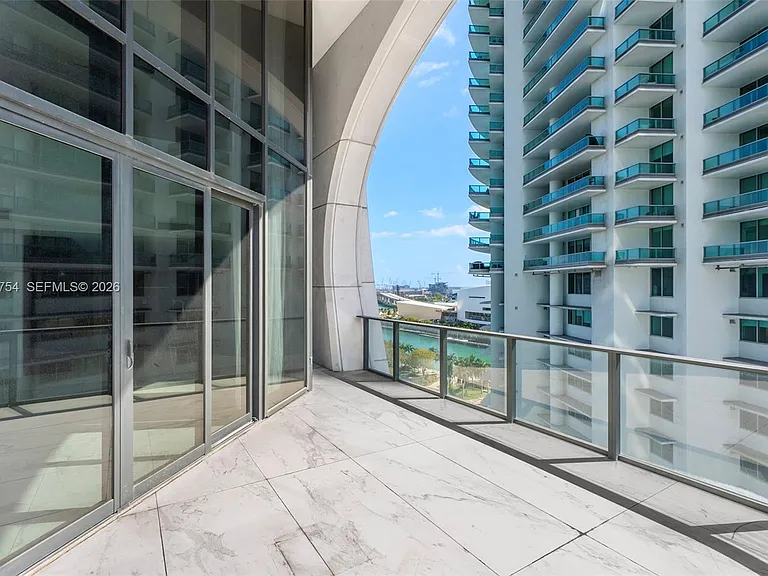 1000 Biscayne Blvd #1201 — Photo 43