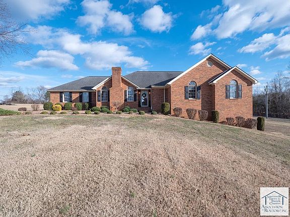 2nd image of 595 Saint Johns Cir