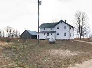 W13127 Gollnow Rd, Marion, WI 54950