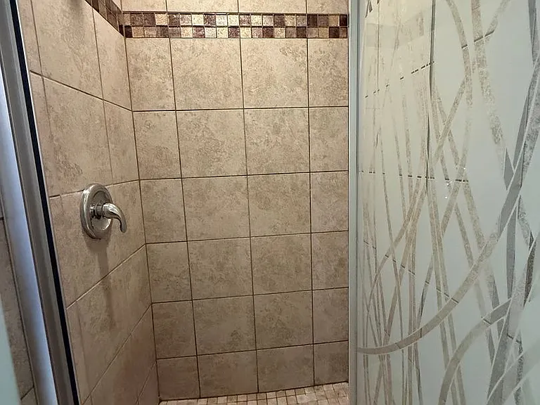6704 N Central Park Ave — Photo 11