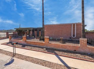 9460 E Lurlene Dr, Tucson, AZ 85730