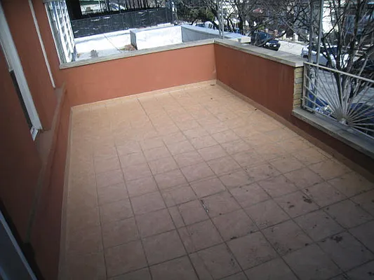 Rented by Alexiou Realty | media 17