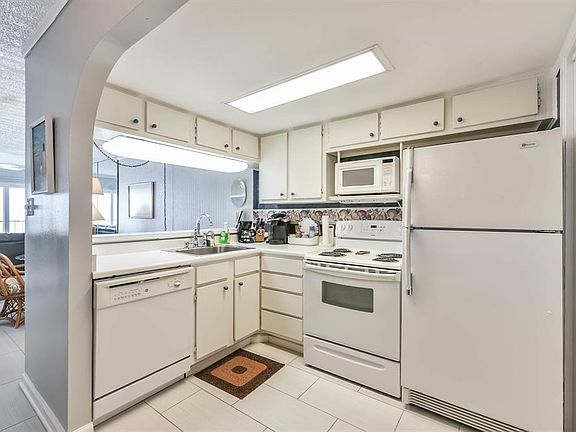 5th image of 7310 Seawall Blvd APT 605